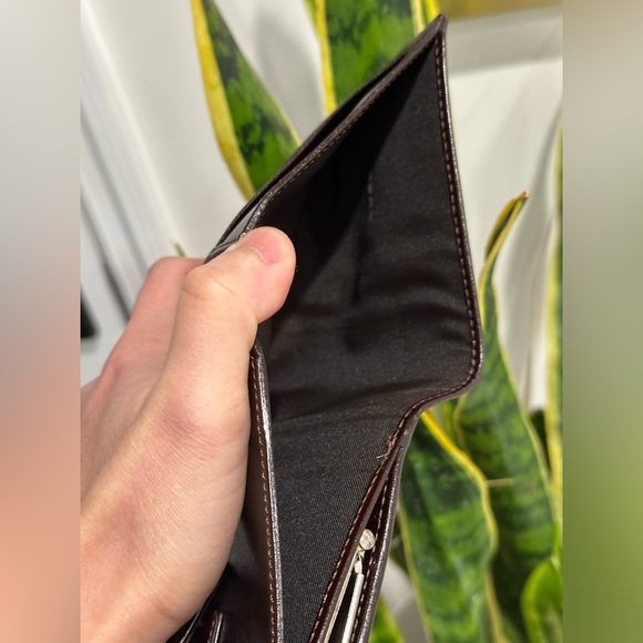 ❌SOLD❌ Fendi Zucca Bifold Compact Wallet - Picture 10 of 14